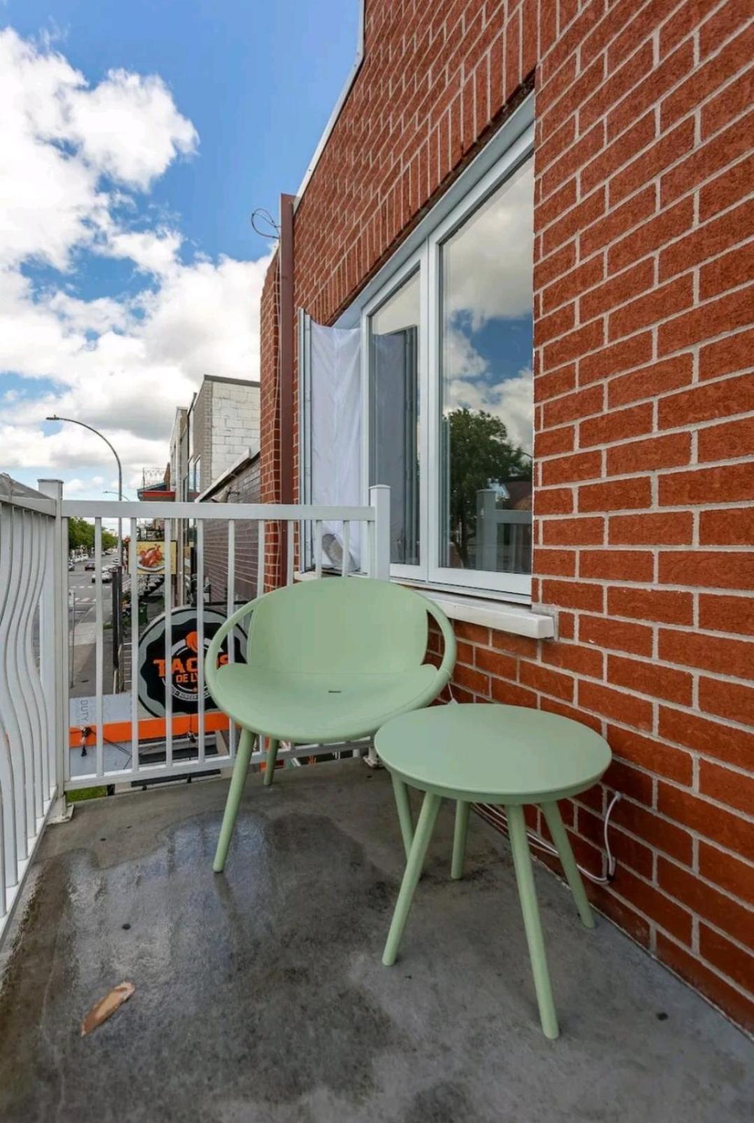 Charming Unit With Balcony Apartment Montreal Exterior photo